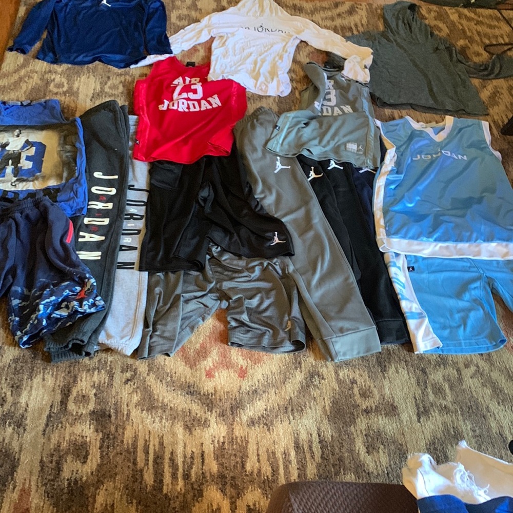 Air Jordan Boys XL sweats-jersey, shorts& tops Black, gray, blue,red & white